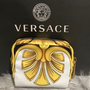 Versace Small Pouch.. New With Tag! Just Drop Pric